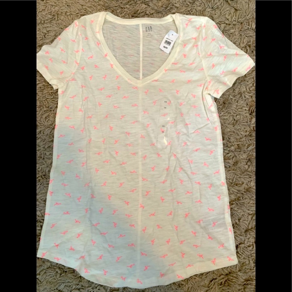 GAP | Pink Flamingo V-Neck